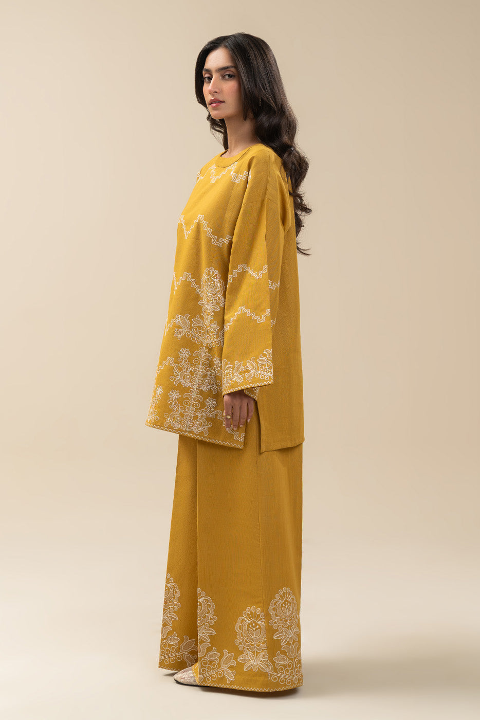 2 PIECE EMBROIDERED SLUB KHADDAR SUIT-MUSTARD MAZE (UNSTITCHED)
