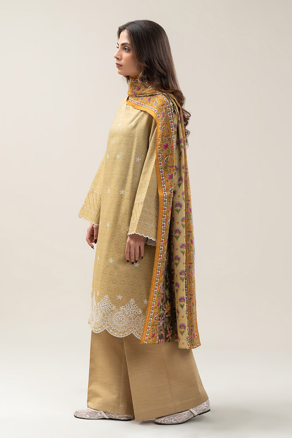 3 PIECE EMBROIDERED SLUB KHADDAR SUIT-MOSS GLEAM (UNSTITCHED)
