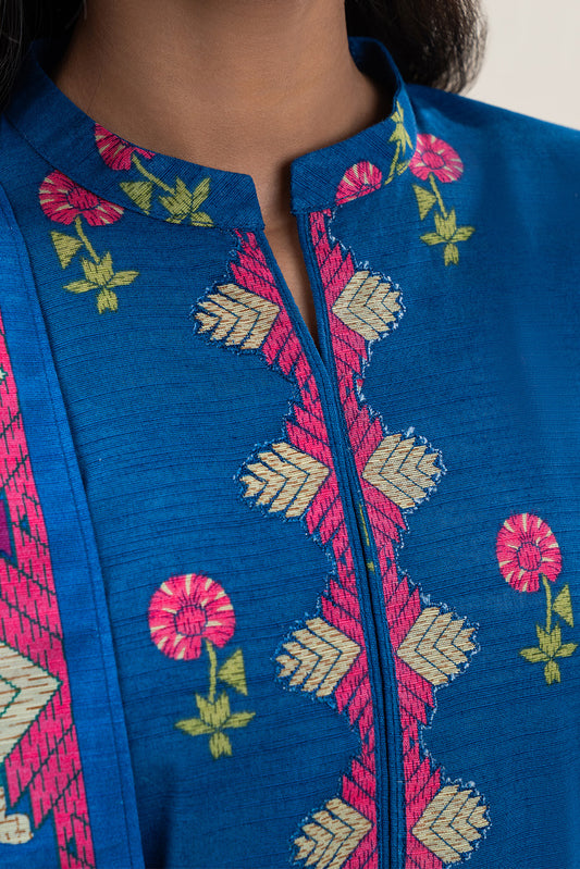 3 PIECE EMBROIDERED SLUB KHADDAR SUIT-AZURE BLOOM (UNSTITCHED)