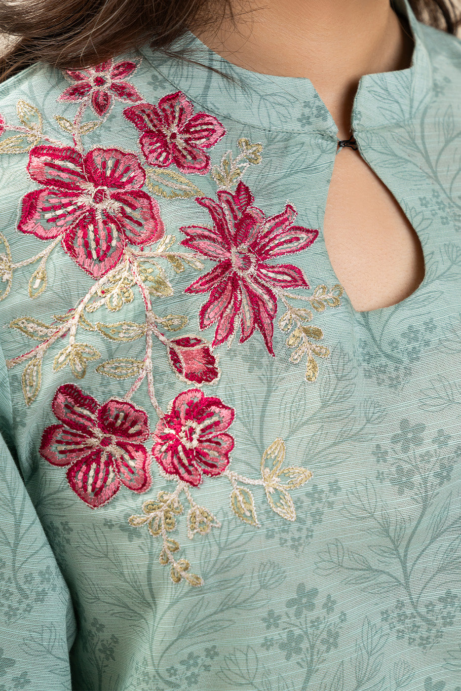 3 PIECE EMBROIDERED SLUB KHADDAR SUIT-AQUA SPRING (UNSTITCHED)