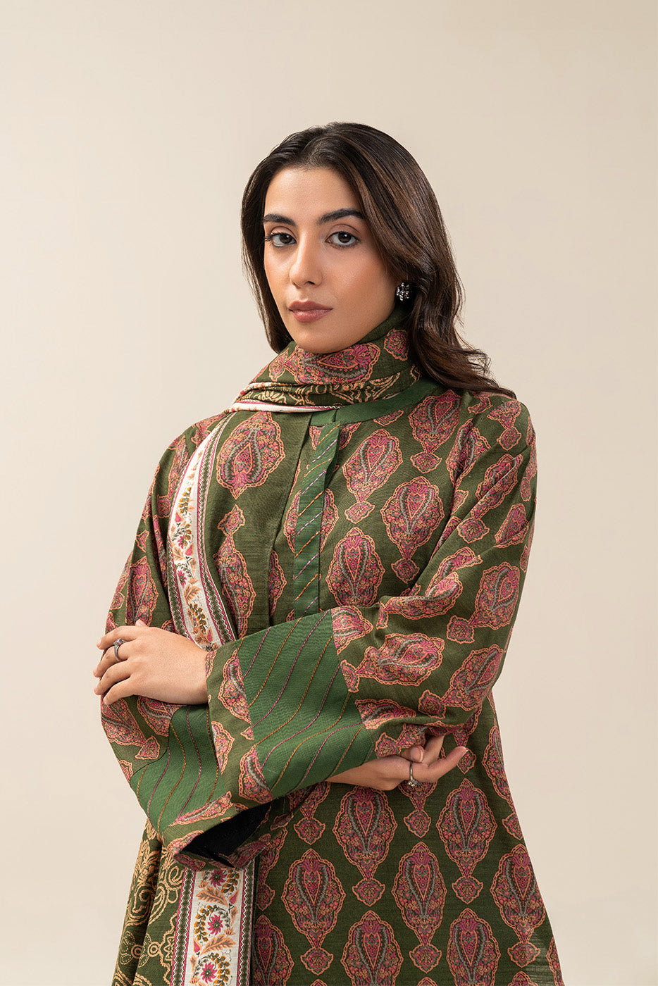 3 PIECE EMBROIDERED SLUB KHADDAR SUIT-BASIL VERVE (UNSTITCHED)