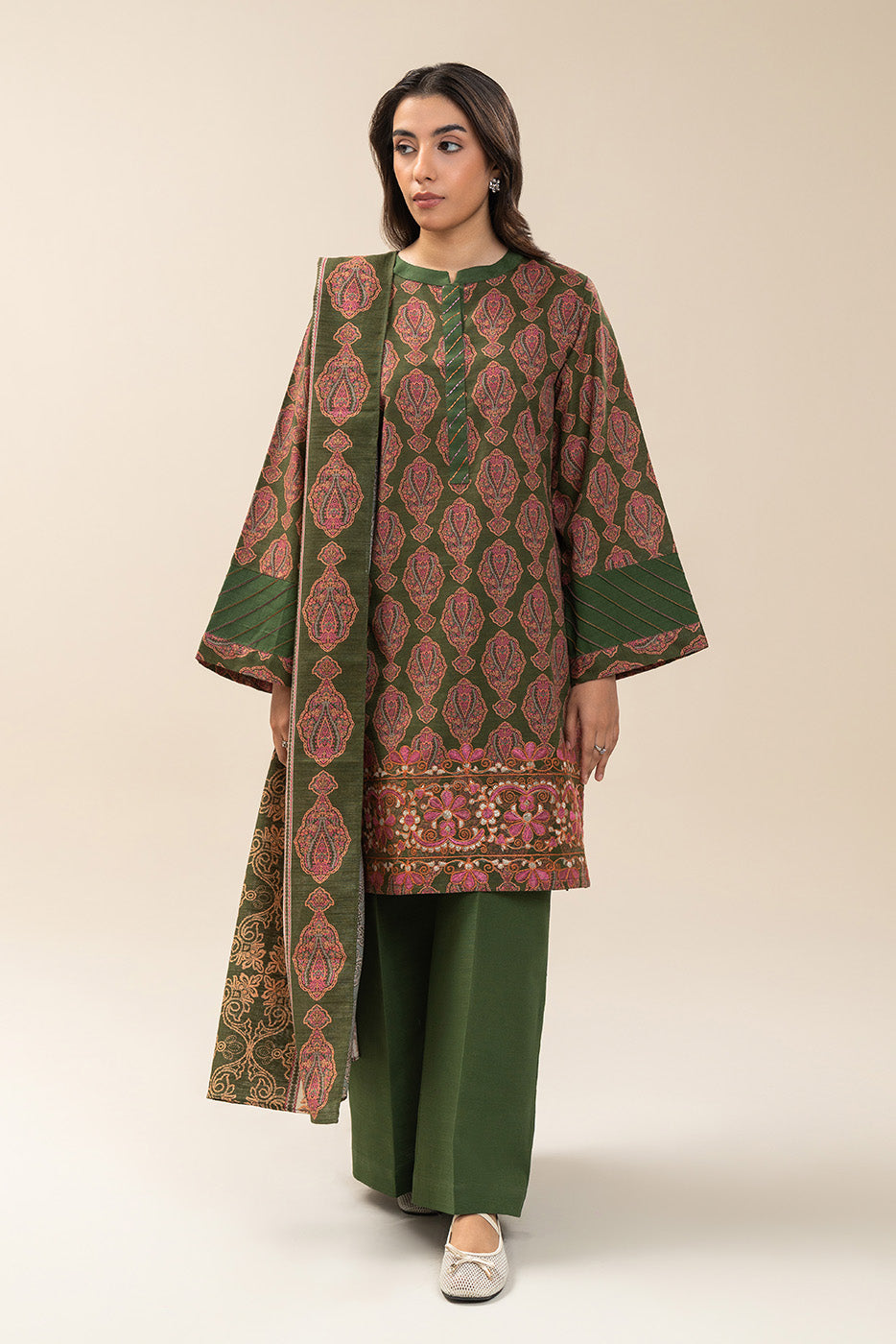 3 PIECE EMBROIDERED SLUB KHADDAR SUIT-BASIL VERVE (UNSTITCHED)