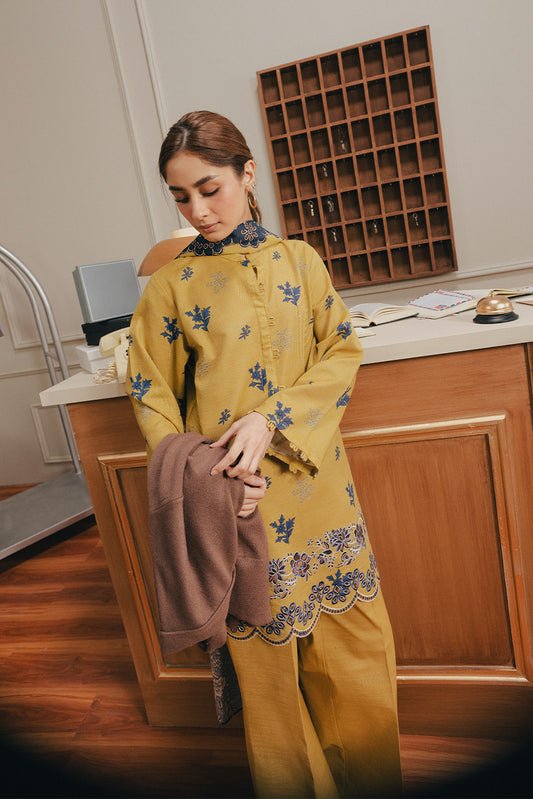 3 PIECE EMBROIDERED SLUB KHADDAR SUIT-SAFFRON CHARM (UNSTITCHED)