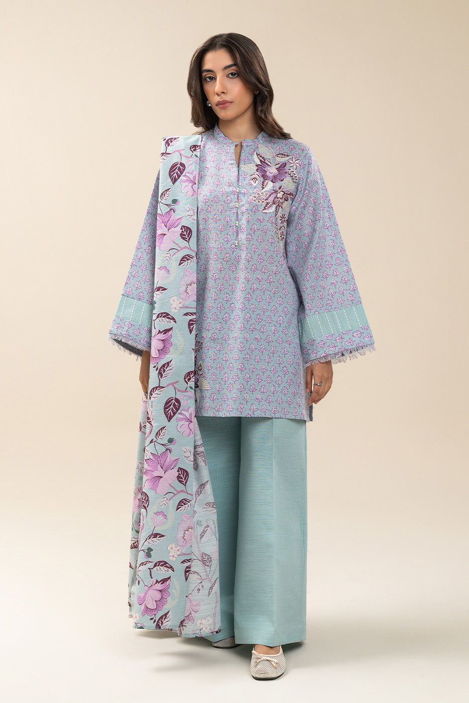 3 PIECE EMBROIDERED SLUB KHADDAR SUIT-ICY LILAC (UNSTITCHED)