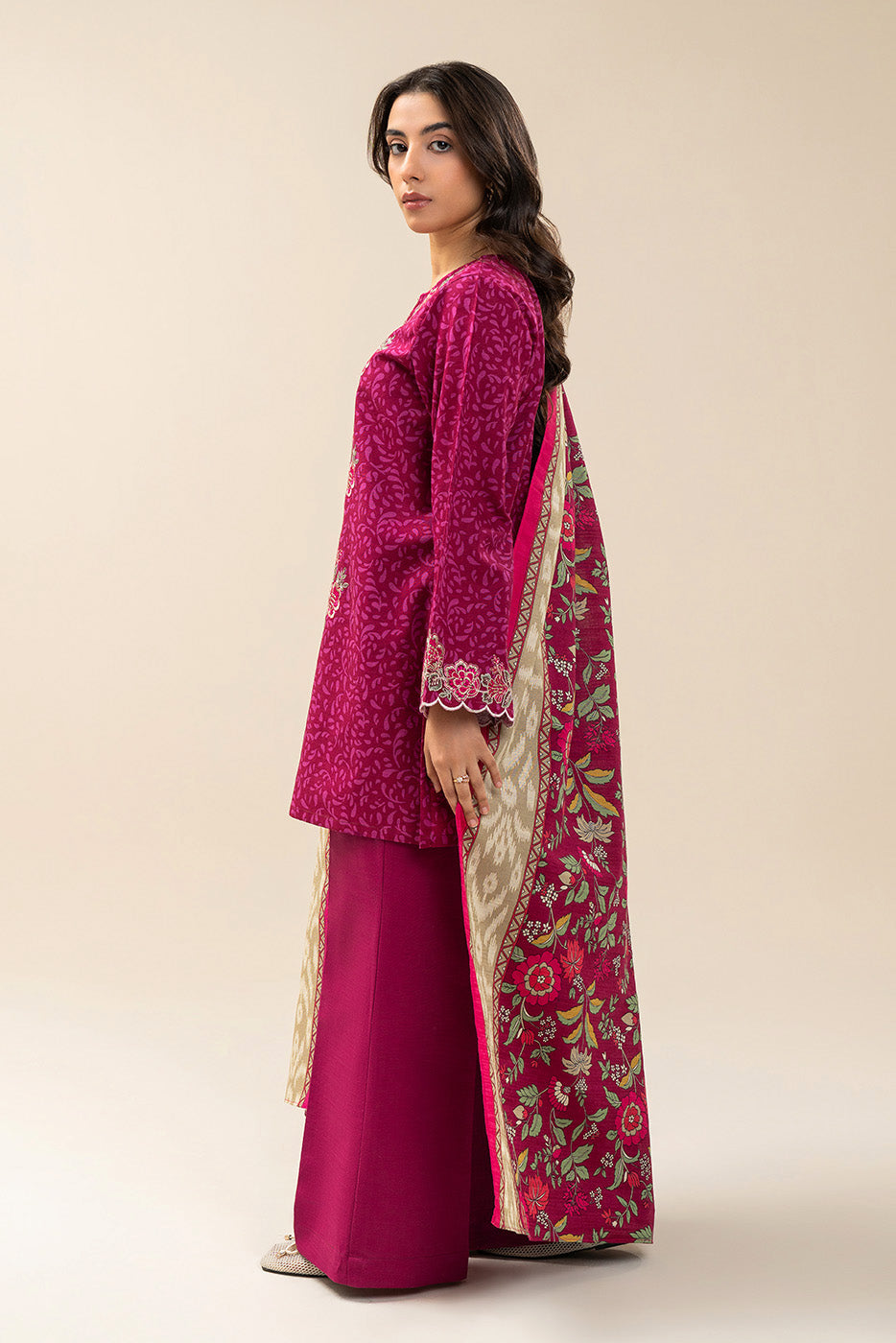 3 PIECE EMBROIDERED SLUB KHADDAR SUIT-ROSE BERRY (UNSTITCHED)