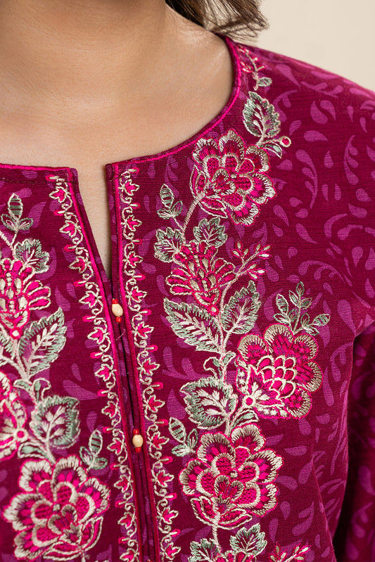 3 PIECE EMBROIDERED SLUB KHADDAR SUIT-ROSE BERRY (UNSTITCHED)