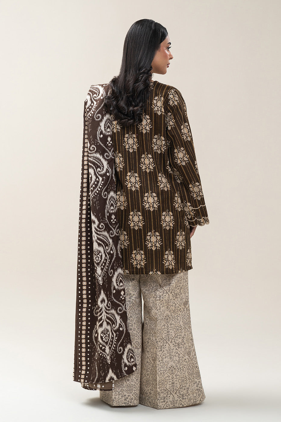 3 PIECE EMBROIDERED KHADDI JQ SUIT-CEDAR TAUPE (UNSTITCHED)