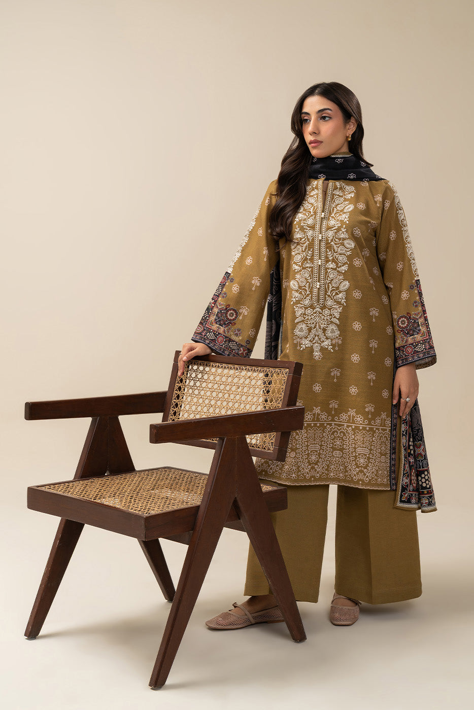 3 PIECE EMBROIDERED SLUB KHADDAR SUIT-GOLDEN MELODY (UNSTITCHED)
