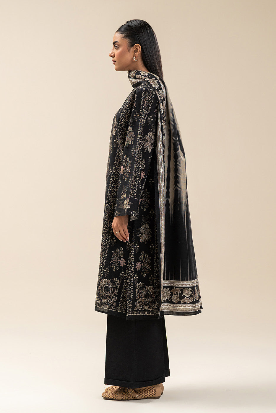 3PIECE PRINTED SLUB KHADDAR SUIT-RAVEN REEF (UNSTITCHED)