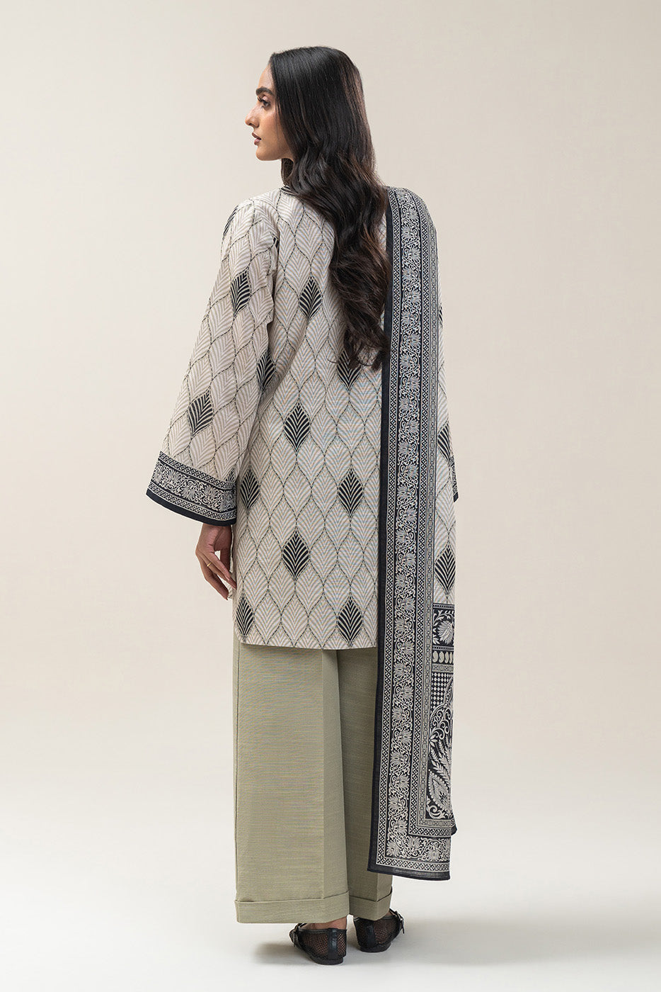 3 PIECE PRINTED SLUB KHADDAR SUIT-ASH GREY (UNSTITCHED)