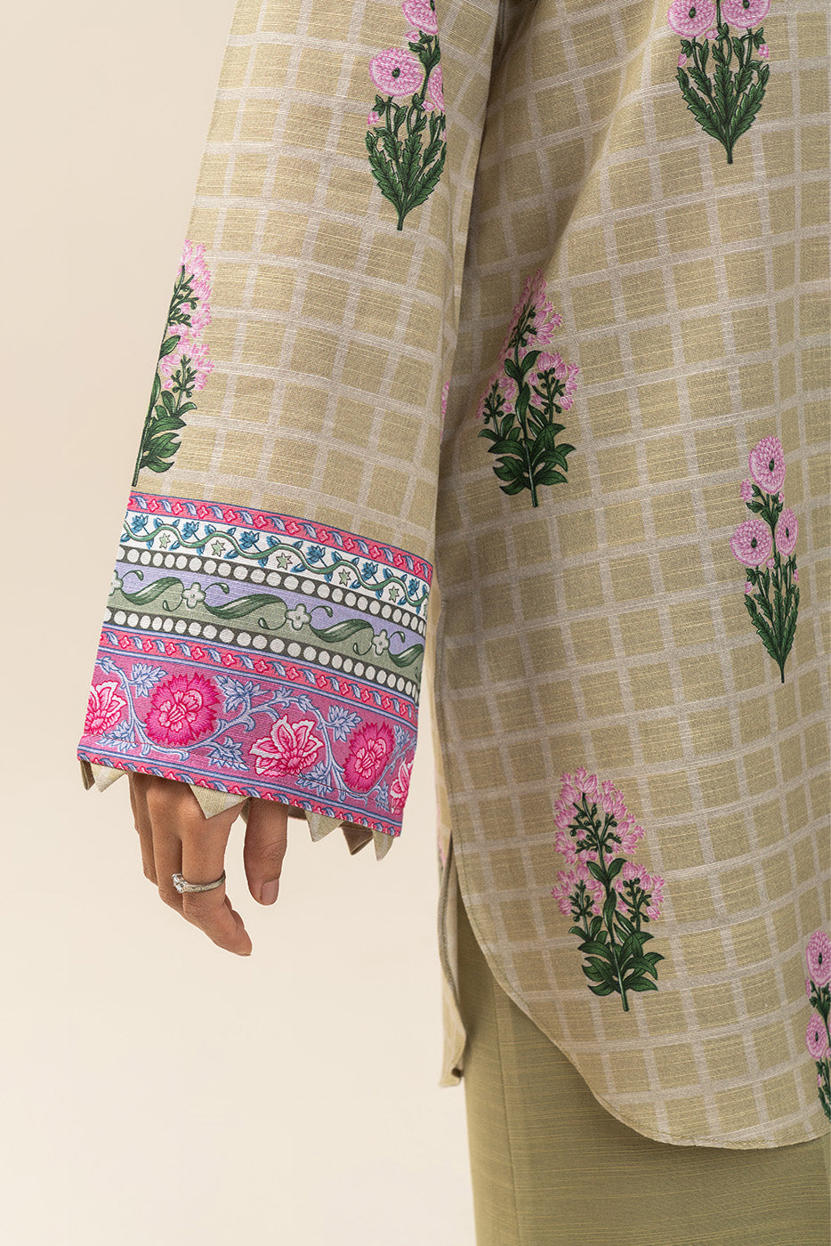 3 PIECE PRINTED SLUB KHADDAR SUIT-KINGS GARDEN (UNSTITCHED)