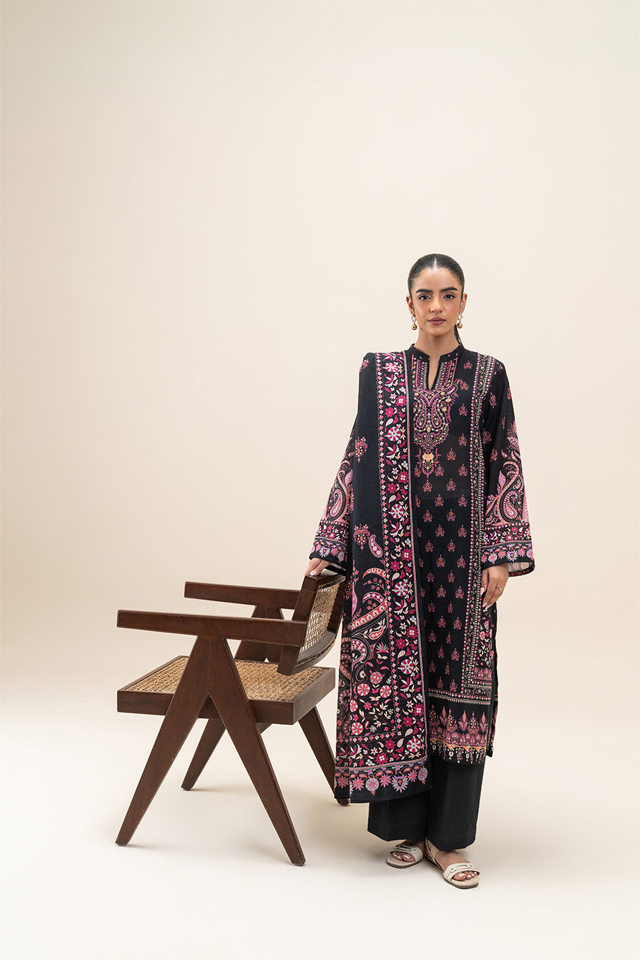3 PIECE PRINTED SLUB KHADDAR SUIT-EBONY BLING