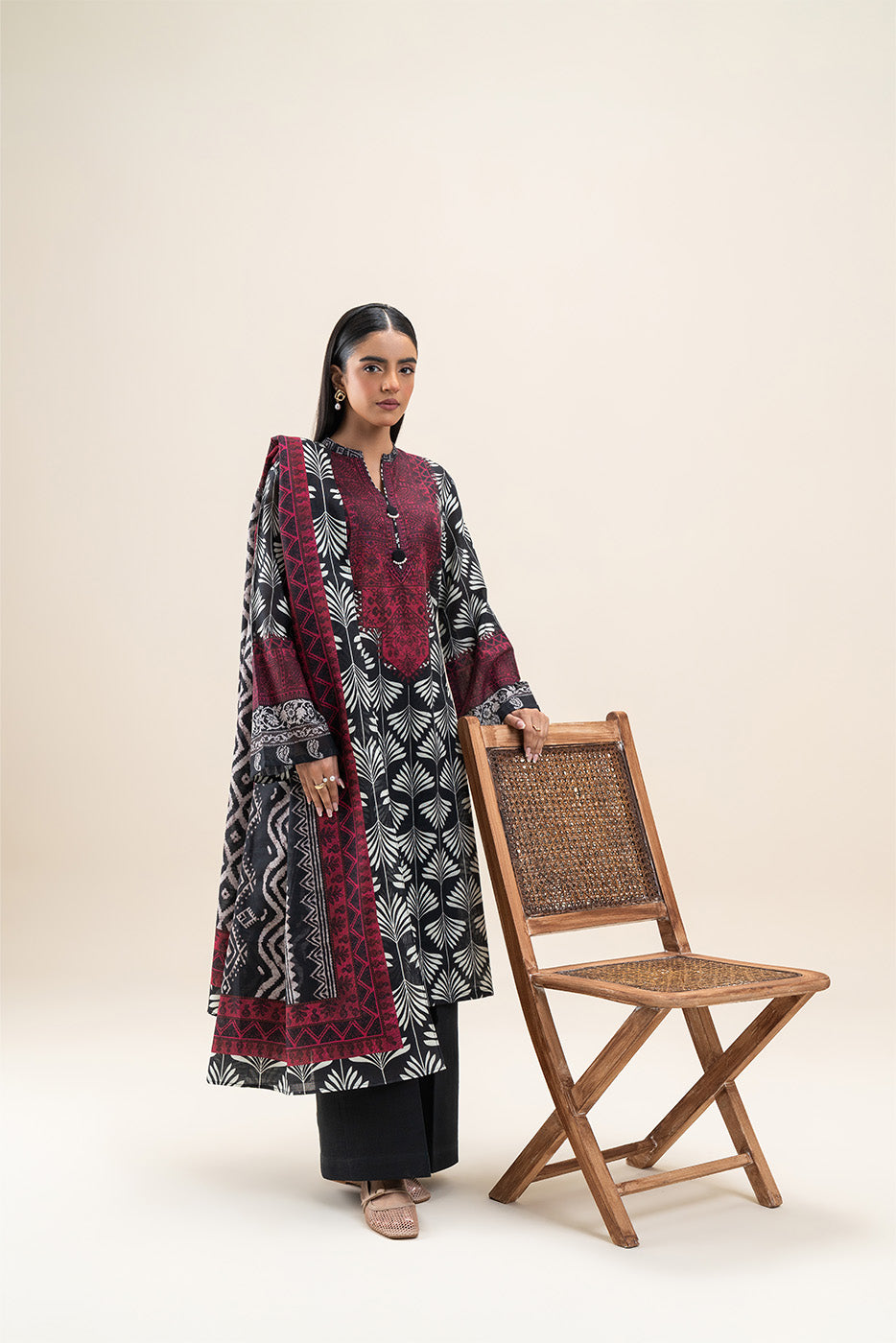 3 PIECE PRINTED SLUB KHADDAR SUIT-RAVEN GRACE
