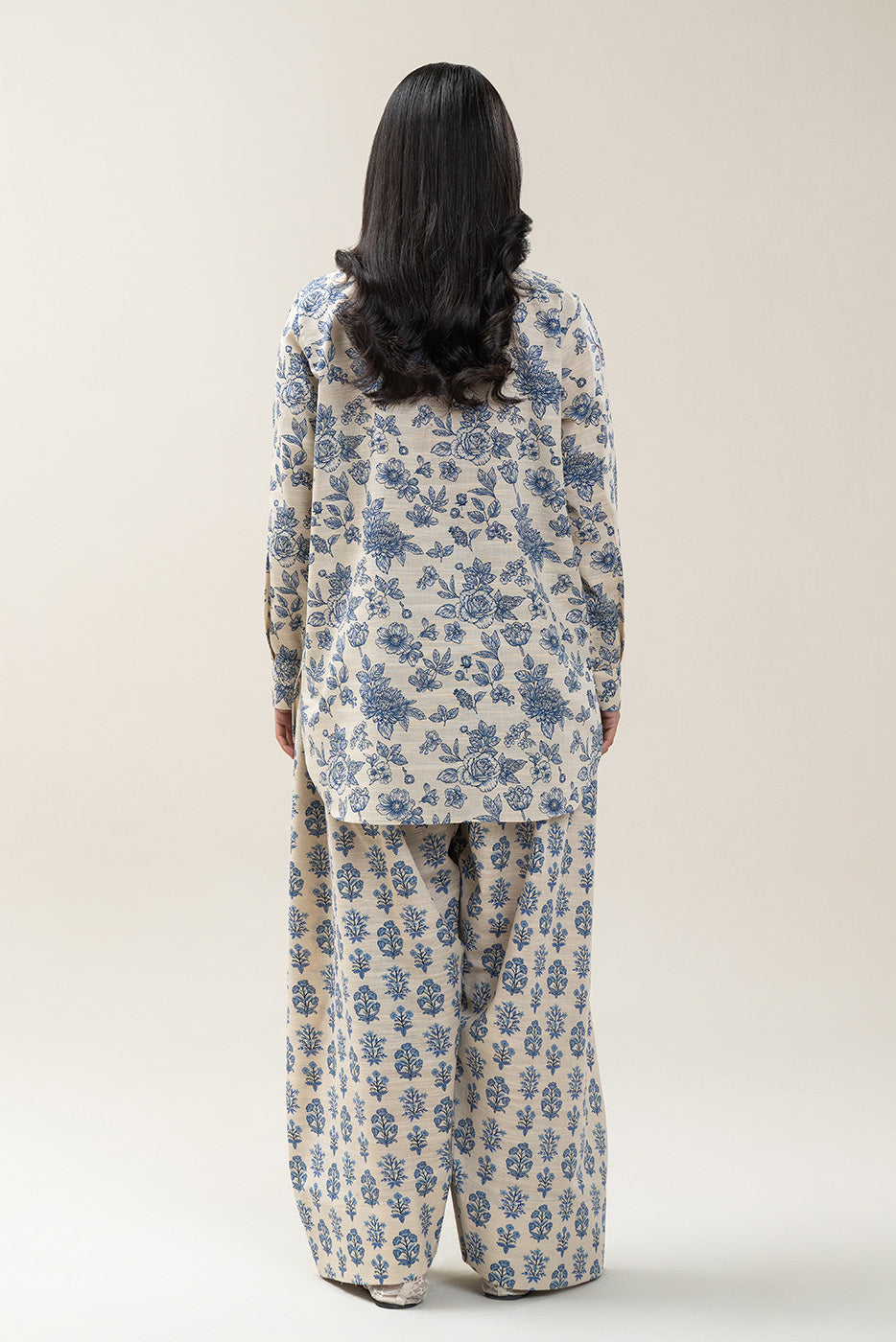 2 PIECE PRINTED SLUB KHADDAR SUIT-IVORY YALE (UNSTITCHED)