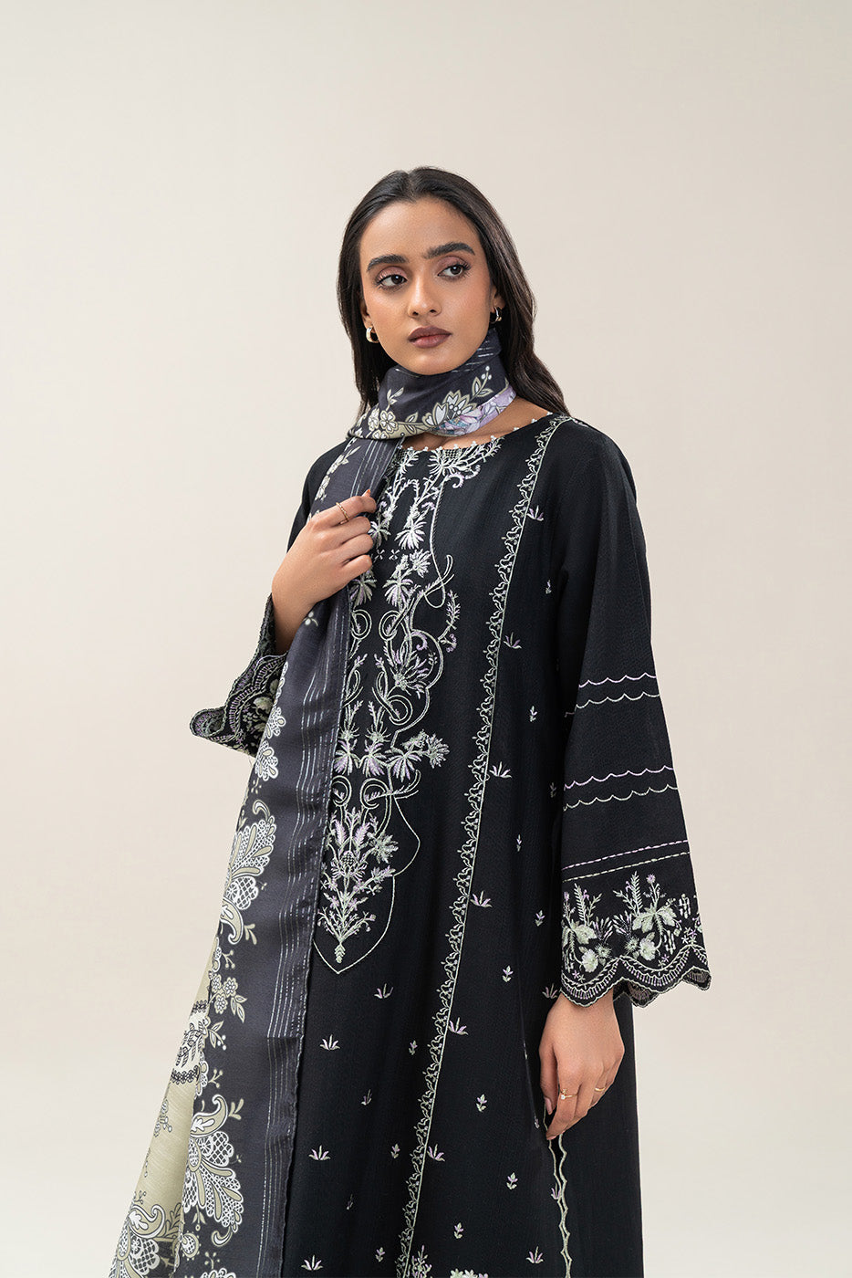 3 PIECE EMBROIDERED SLUB KHADDAR SUIT-MOONLIGHT ECHO (UNSTITCHED)