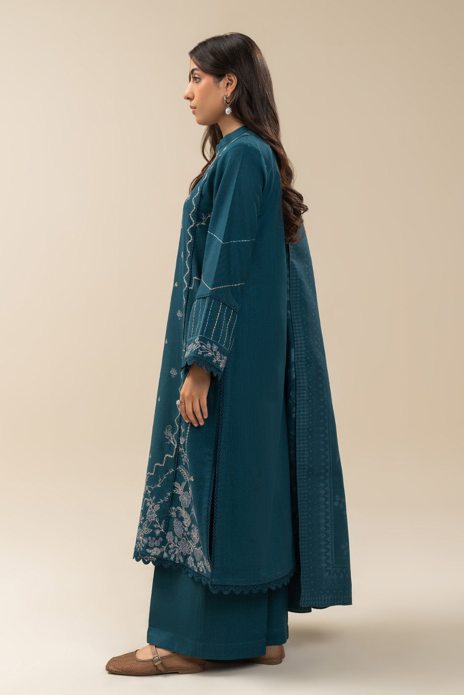 3 PIECE EMBROIDERED SLUB KHADDAR SUIT-AZURE TRANQUIL (UNSTITCHED)