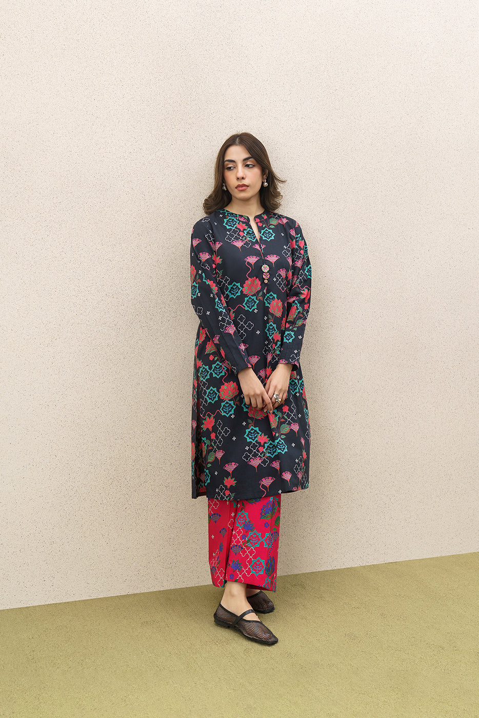 2 PIECE PRINTED CAMBRIC SUIT (PRET)