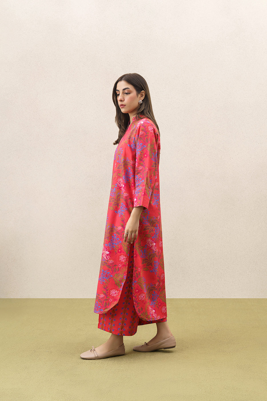 2 PIECE PRINTED SLUB KHADDAR SUIT (PRET)