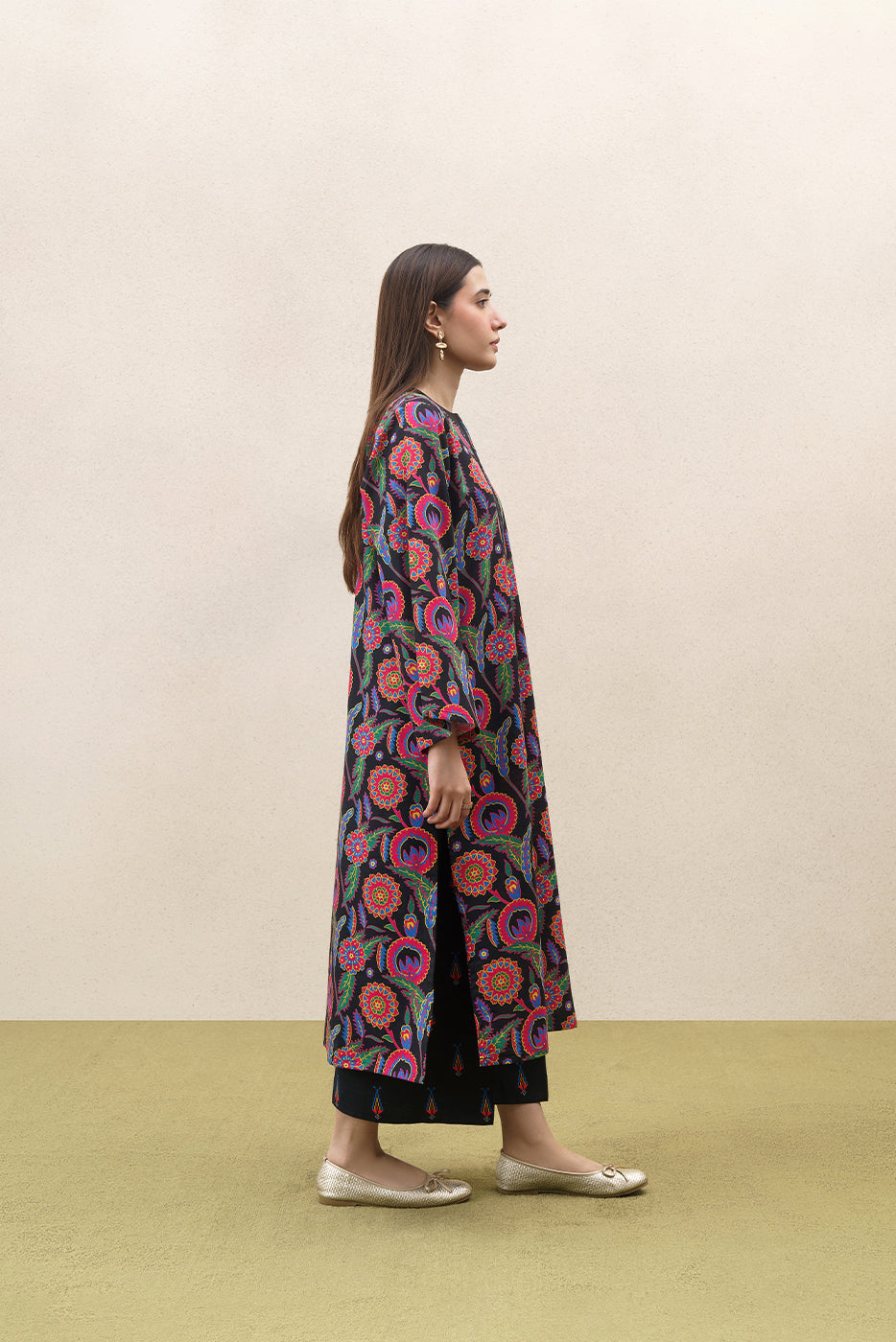 2 PIECE PRINTED SLUB KHADDAR SUIT (PRET)