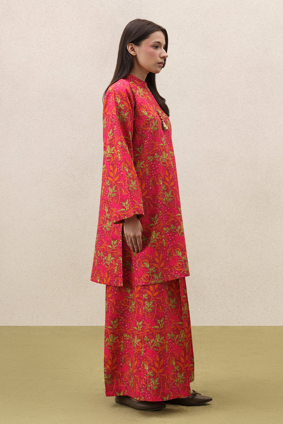 2 PIECE PRINTED SLUB KHADDAR SUIT (PRET)