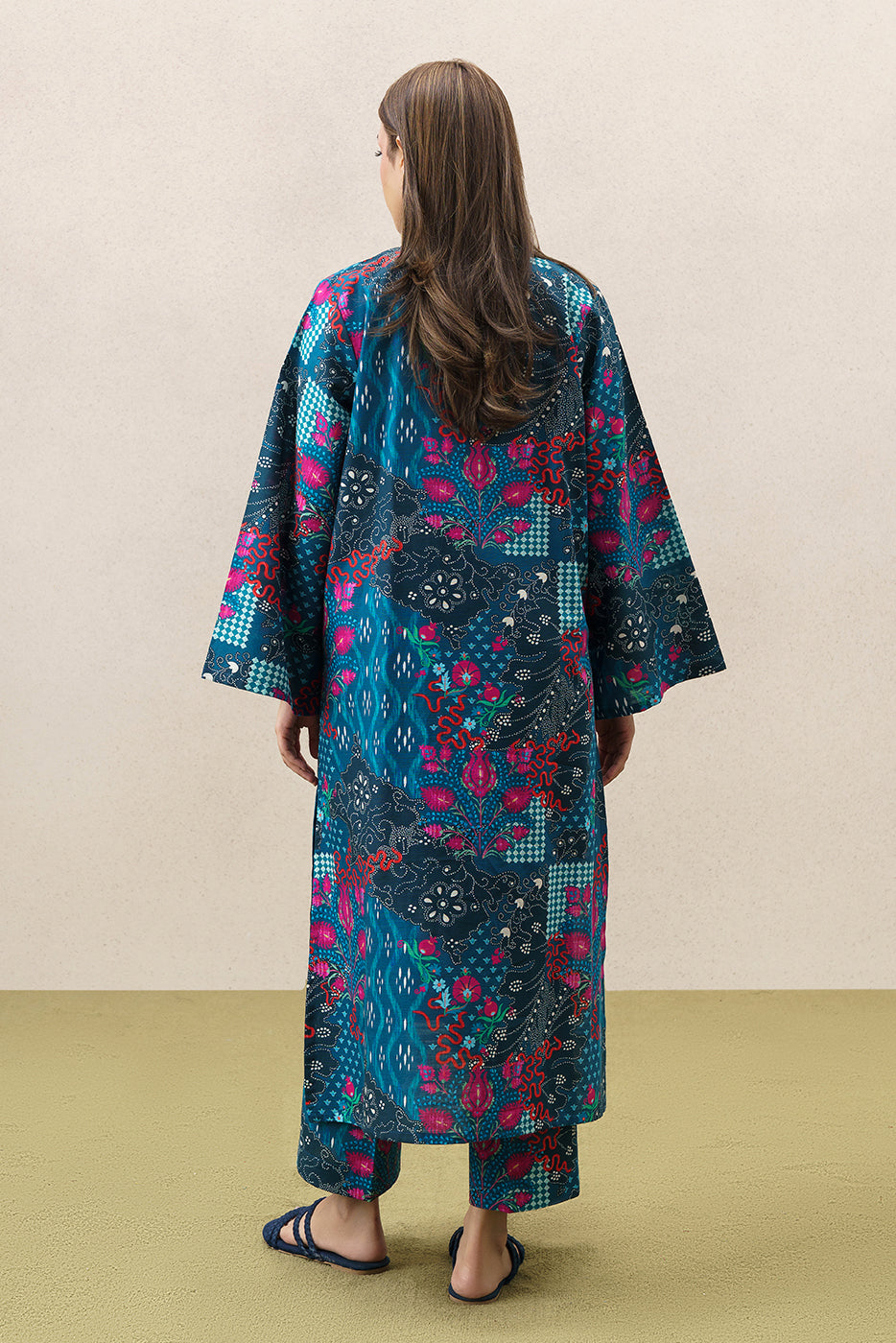 2 PIECE PRINTED SLUB KHADDAR SUIT (PRET)