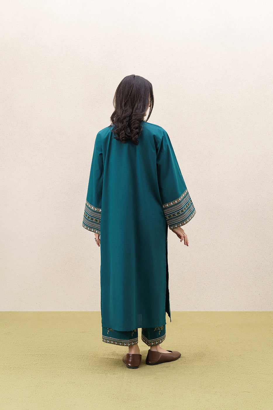 2 PIECE EMBROIDERED COTTON DOBBY SUIT (PRET)