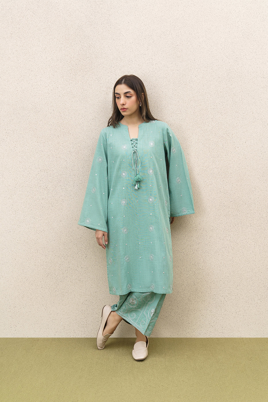 2 PIECE EMBROIDERED SLUB SUIT (PRET)