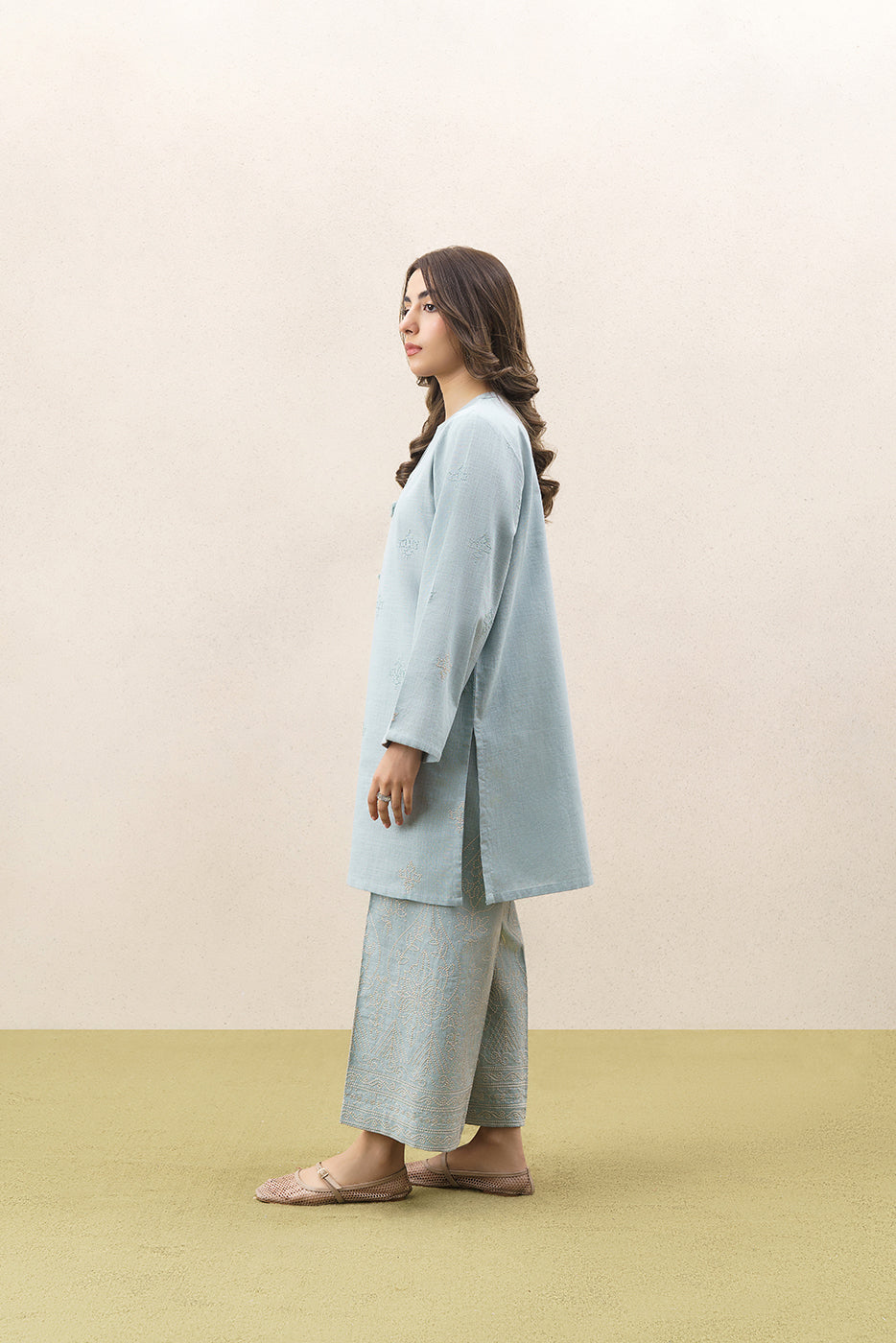 EMBROIDERED TWO WAY SLUB SHIRT (PRET)