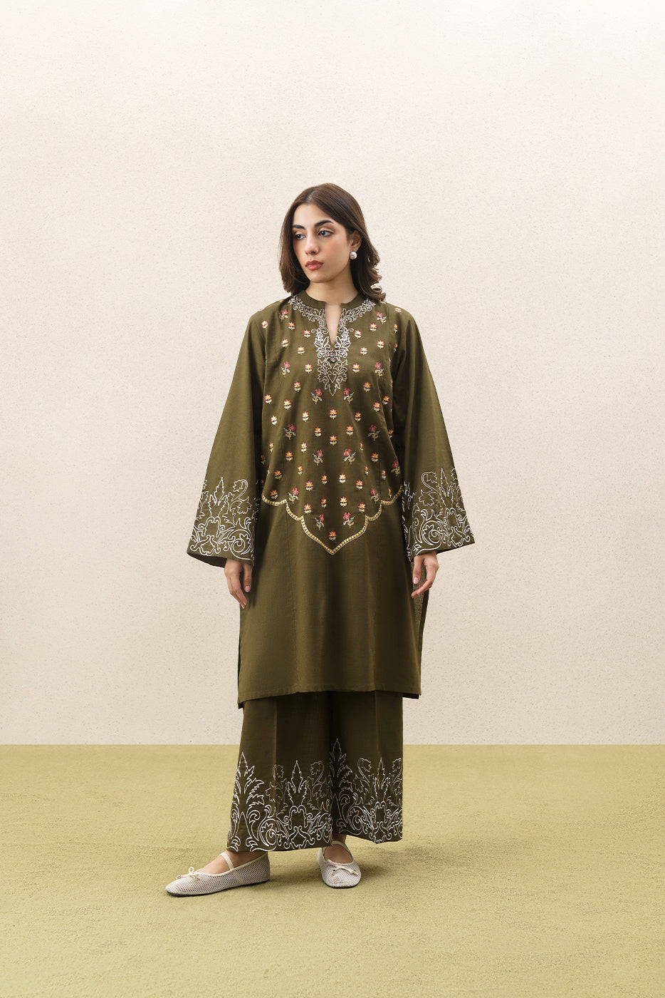 2 PIECE EMBROIDERED SLUB KHADDAR SUIT (PRET)