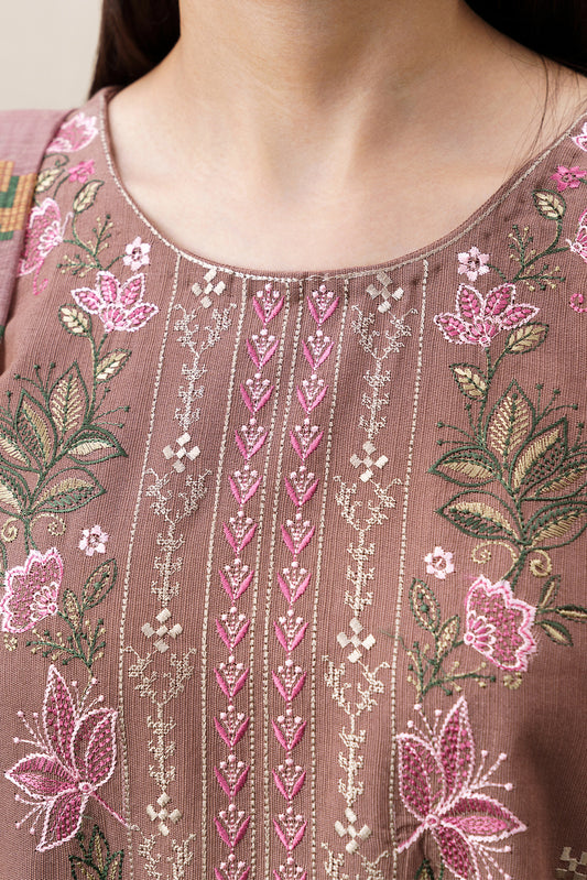 3 PIECE EMBROIDERED SLUB KHADDAR SUIT (PRET)