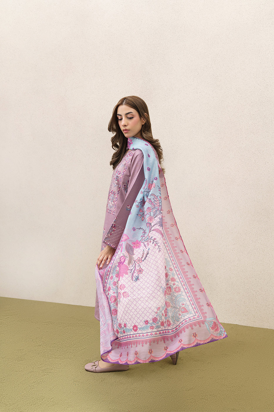 3 PIECE EMBROIDERED SLUB KHADDAR SUIT (PRET)