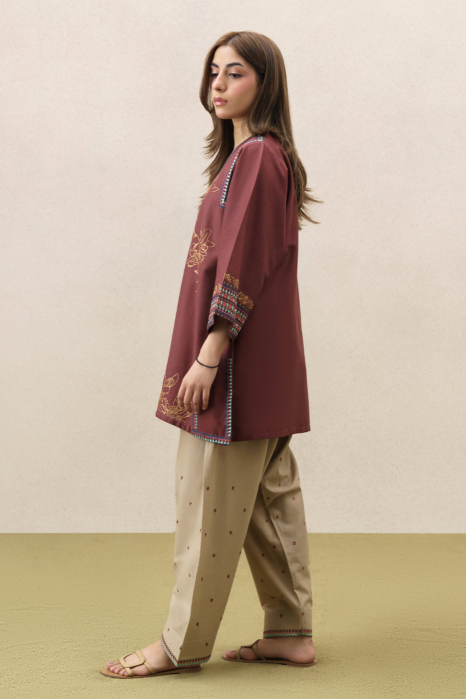 EMBROIDERED SLUB KHADDAR SHIRT (PRET)