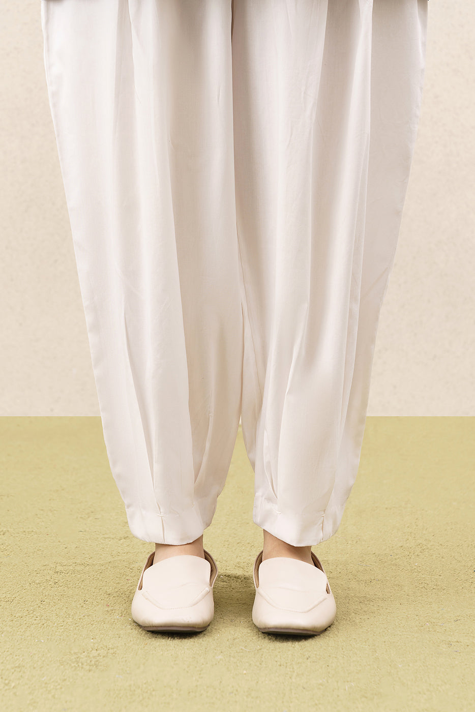 PLEATED PANTS