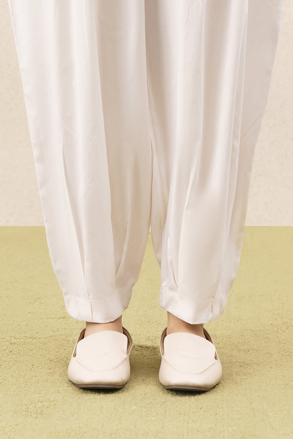 PLEATED PANTS