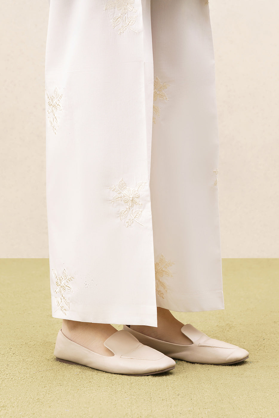 EMBROIDERED CULOTTE PANTS