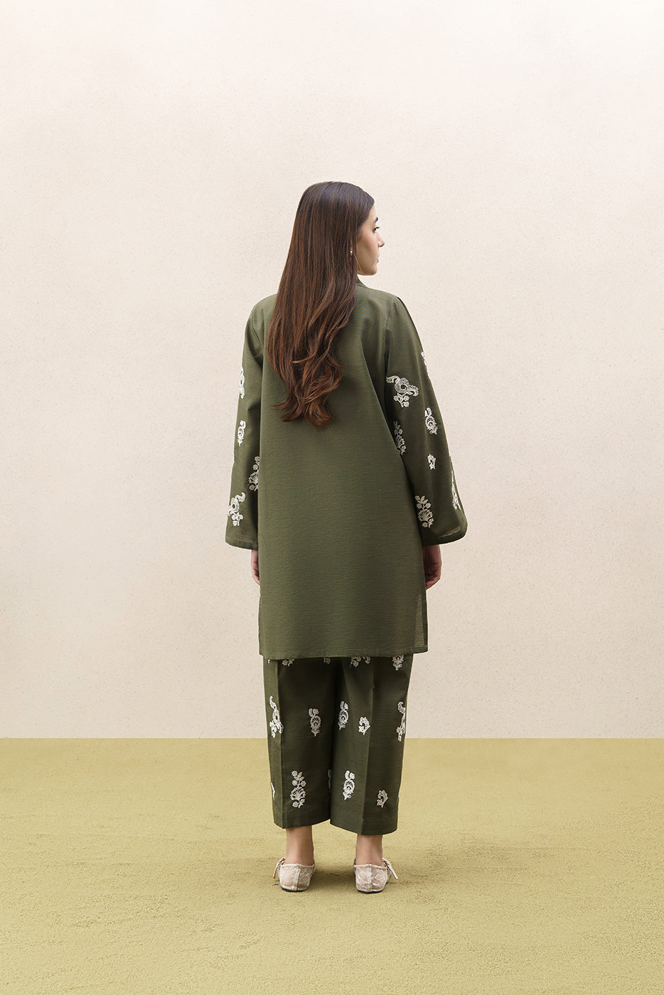 2 PIECE EMBROIDERED SLUB KHADDAR SUIT (PRET)