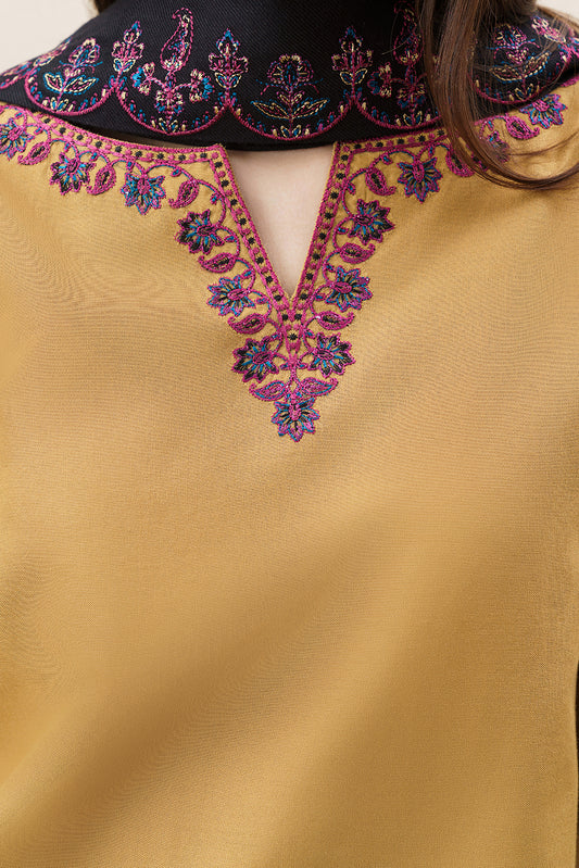 3 PIECE EMBROIDERED KHADDAR SUIT WITH SHAWL-URBAN OCHRE (UNSTITCHED)