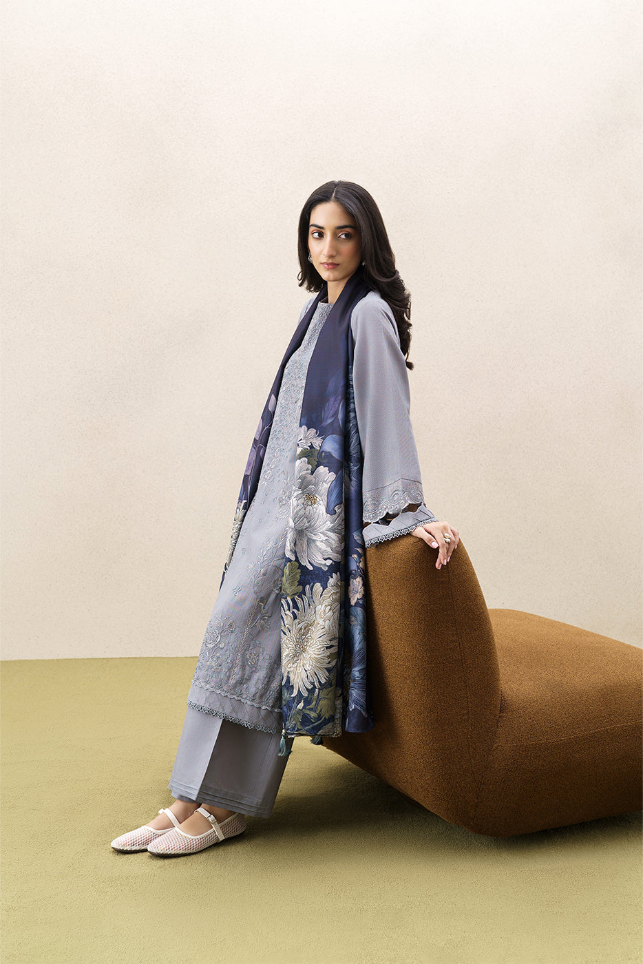 3 PIECE EMBROIDERED KHADDAR SUIT WITH SHAWL-ONYX SCAPE (UNSTITCHED)