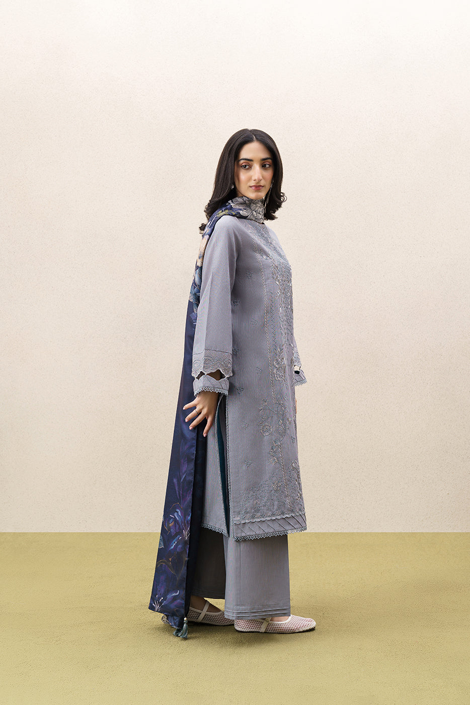 3 PIECE EMBROIDERED KHADDAR SUIT WITH SHAWL-ONYX SCAPE (UNSTITCHED)