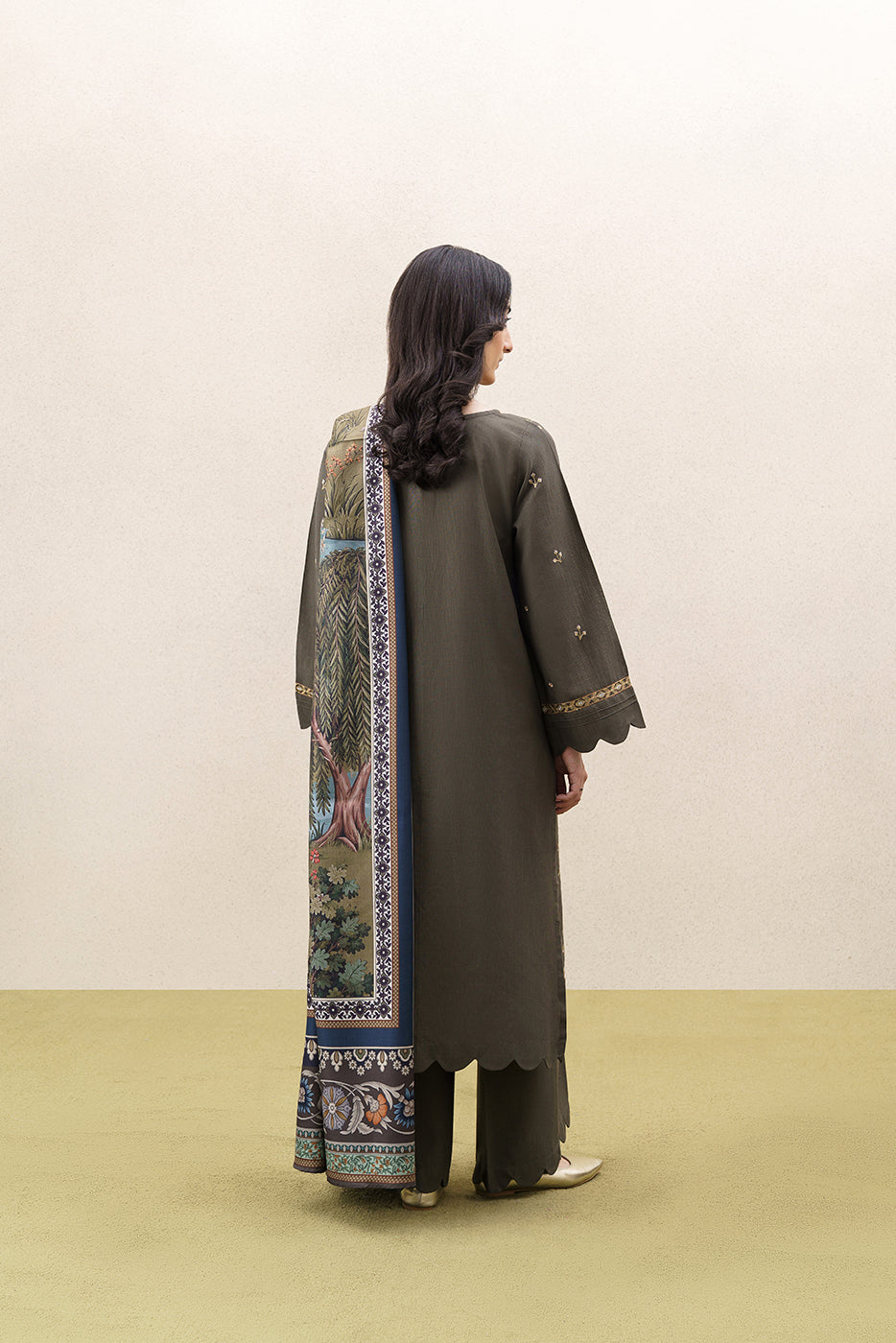 3 PIECE EMBROIDERED KHADDAR SUIT WITH SHAWL-THE SECRET GARDEN (UNSTITCHED)