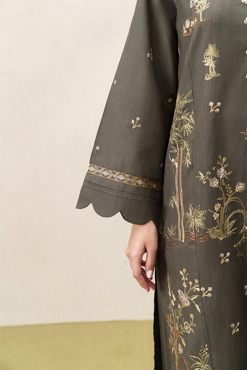 3 PIECE EMBROIDERED KHADDAR SUIT WITH SHAWL-THE SECRET GARDEN (UNSTITCHED)