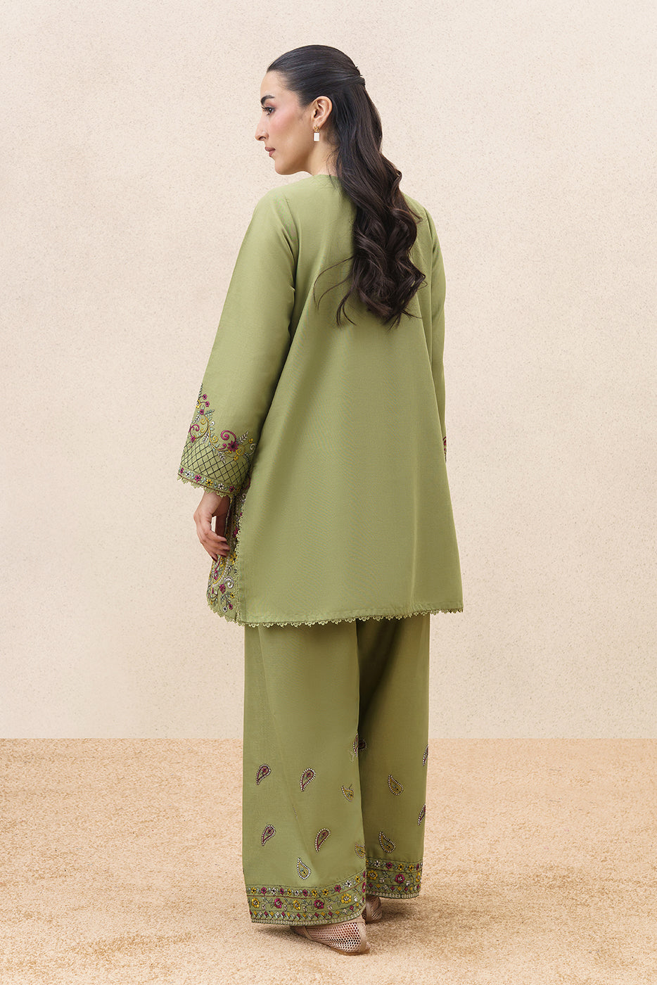 2 PIECE EMBROIDERED KHADDAR SUIT-PAISLEY RHYTHM ( UNSTITCHED )