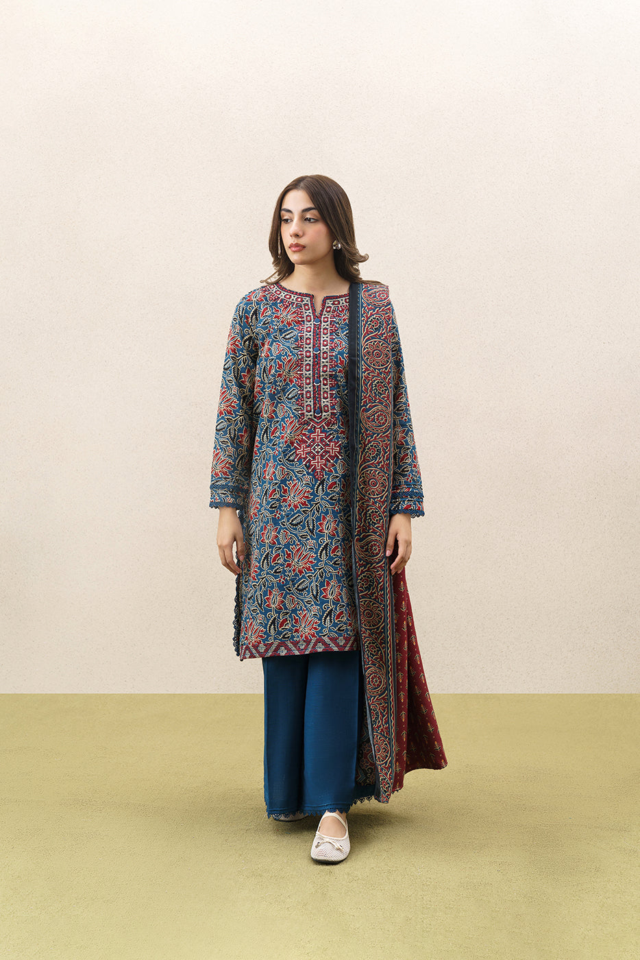 3 PIECE EMBROIDERED KHADDAR SUIT WITH SHAWL-BLOOMING MEADOW (UNSTITCHED)