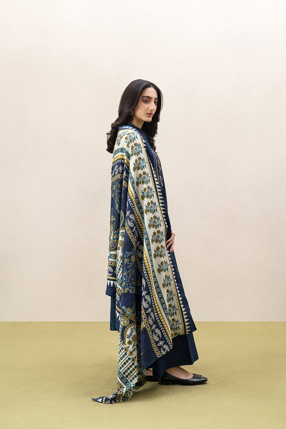 3 PIECE EMBROIDERED KHADDAR SUIT WITH SHAWL-NIGHT WHISPER (UNSTITCHED)