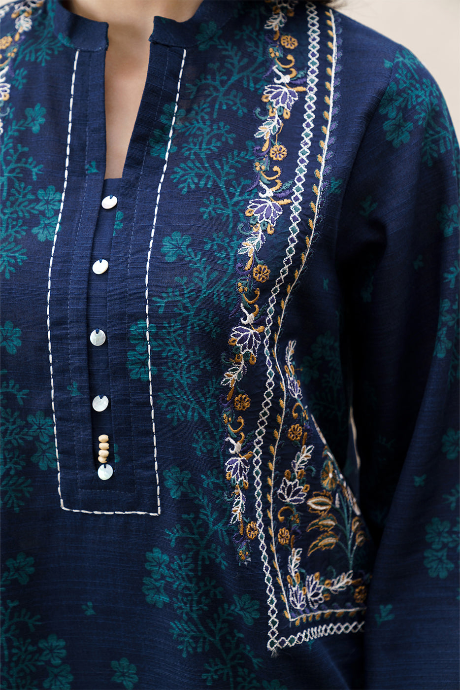 3 PIECE EMBROIDERED KHADDAR SUIT WITH SHAWL-NIGHT WHISPER (UNSTITCHED)