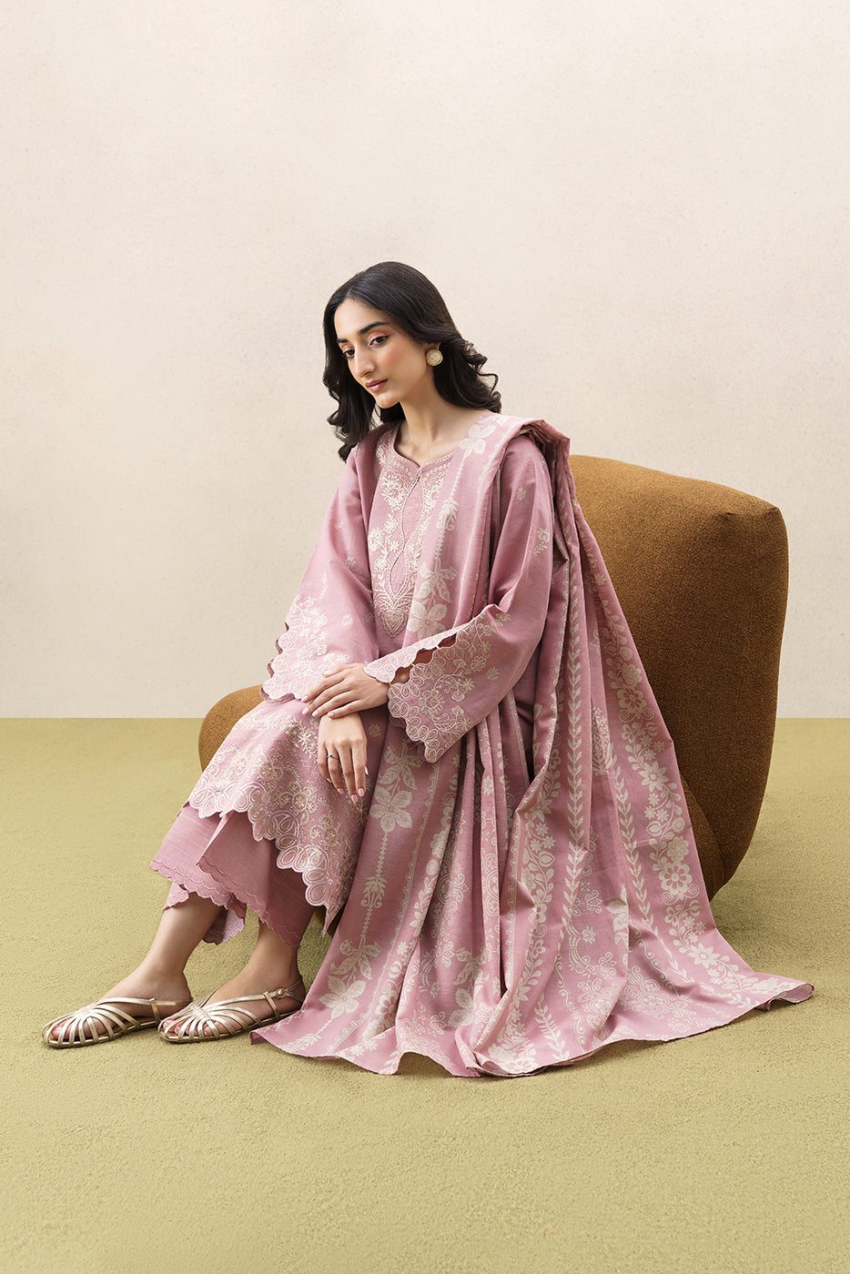 3 PIECE EMBROIDERED KHADDAR SUIT WITH SHAWL-FROSTED ROSE (UNSTITCHED)