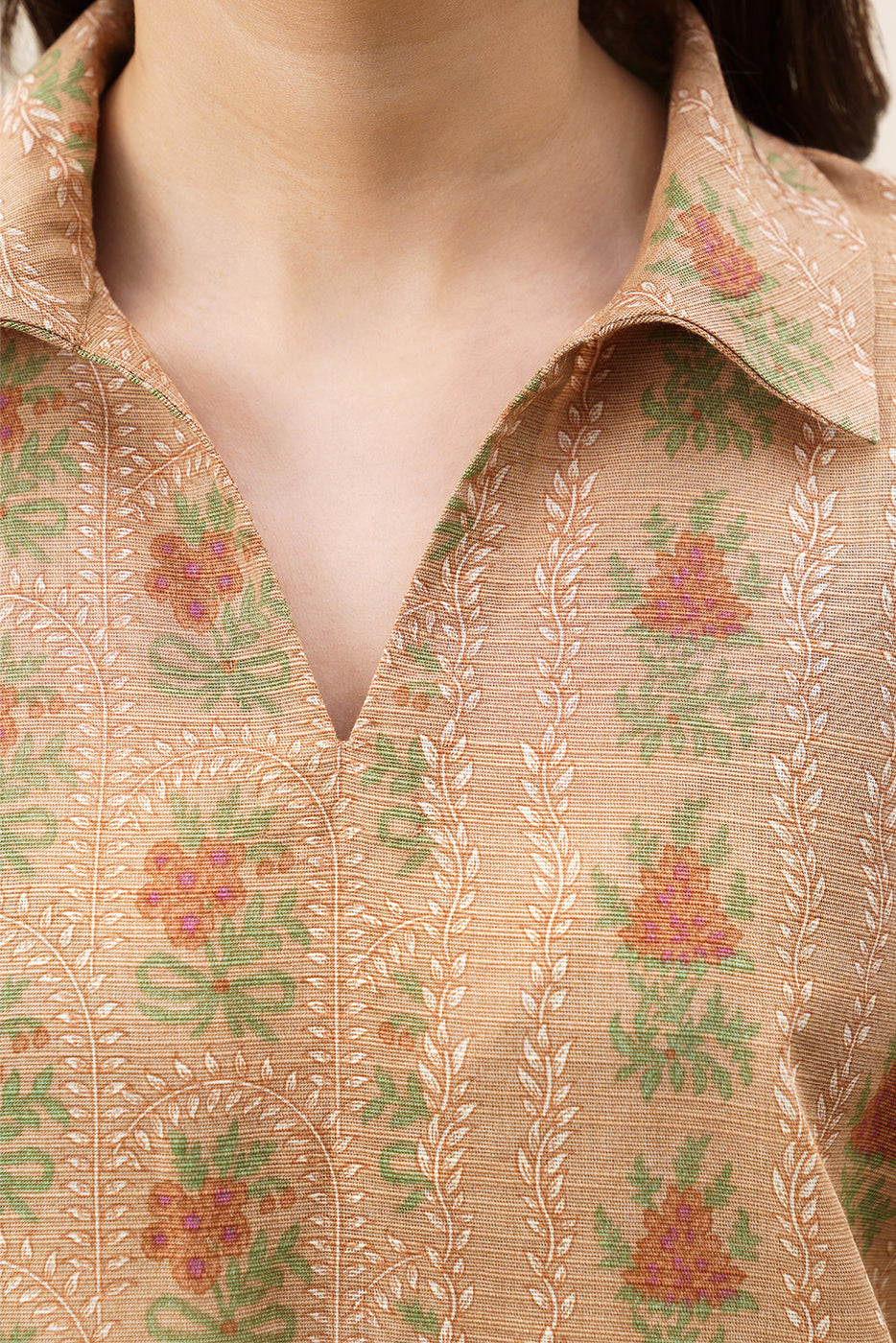 3 PIECE PRINTED KHADDAR SUIT-BEIGE ELEGANCE (UNSTITCHED)