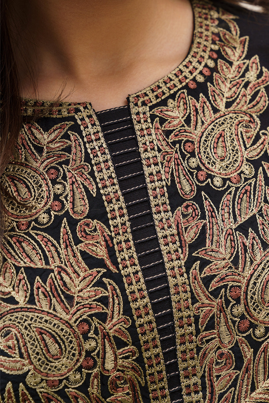 3 PIECE EMBROIDERED SLUB KHADDAR SUIT-BOHO NOCTURNE (UNSTITCHED)