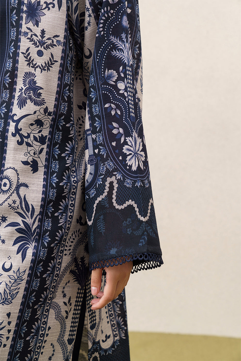 3 PIECE PRINTEDED SLUB KHADDAR SUIT-MYSTIC BLUE (UNSTITCHED)