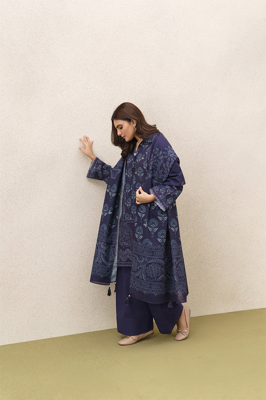 3 PIECE PRINTEDED SLUB KHADDAR SUIT-INDIGO VEIL (UNSTITCHED)